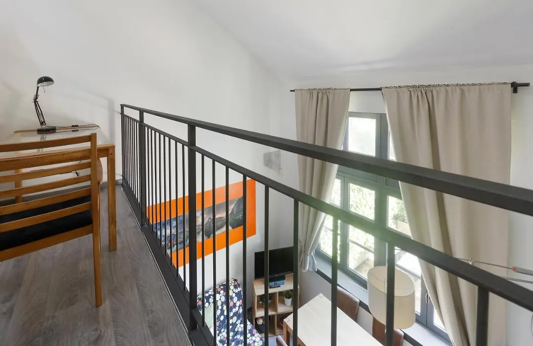 Guesthost - Milano Vigentino Loft With Terrace-1