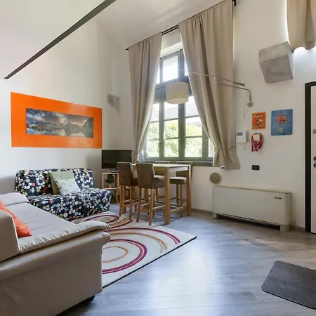 Guesthost - Milano Vigentino Loft With Terrace-2